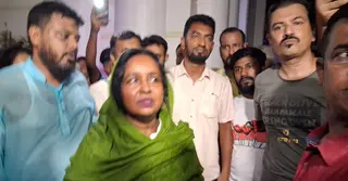 ১৩ মাস কারাভোগের পর নিজ বাড়িতে ফিরলেন নারায়ণগঞ্জের সাবেক মেয়র আইভী